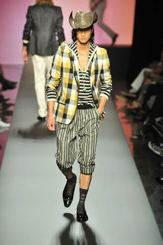 Look 18